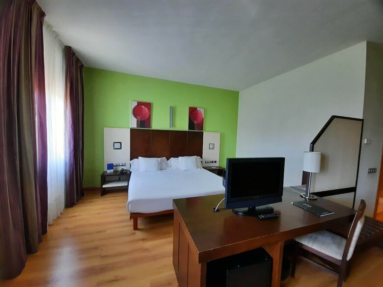 Hotel La Boro�a