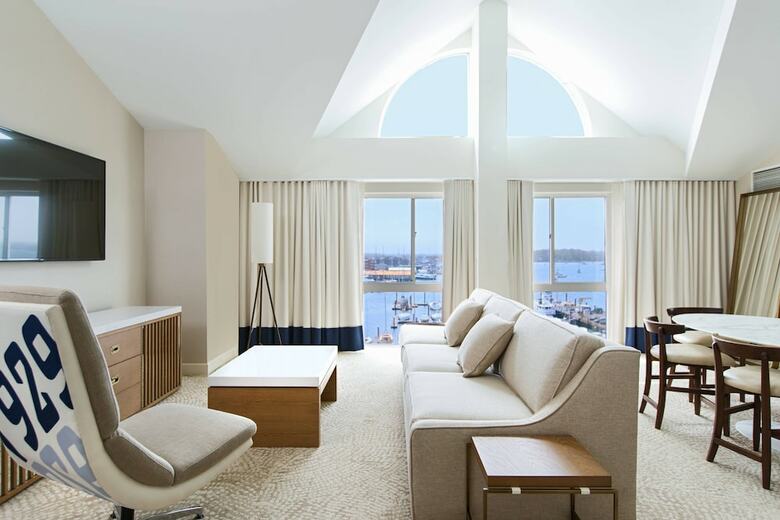 Hotel Newport Marriott
