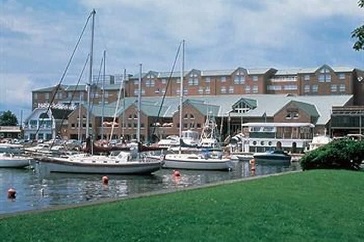 Hotel Newport Marriott