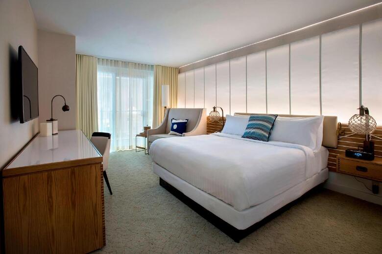 Hotel Newport Marriott