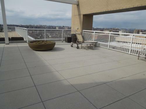 Apartamento Crystal Quarters Corporate Housing At The Concord