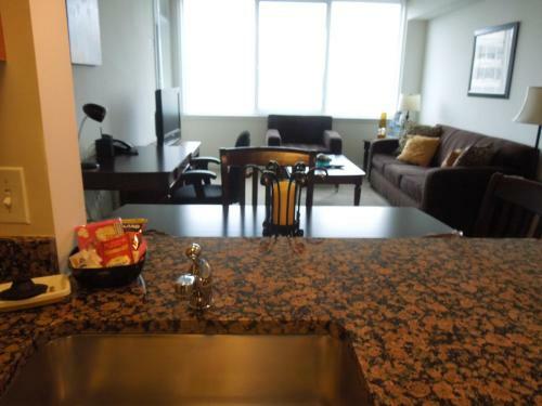 Apartamento Crystal Quarters Corporate Housing At The Concord