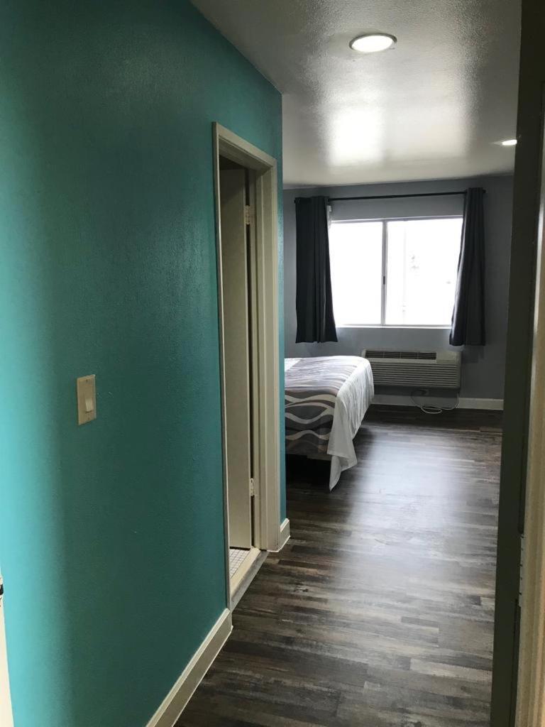 Hotel Americas Best Value Inn Madison
