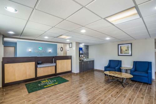 Motel 6 Madison North
