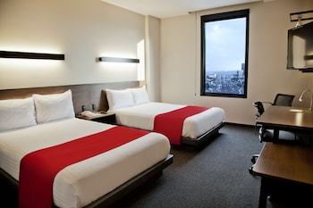 Hotel City Express Plus Satelite