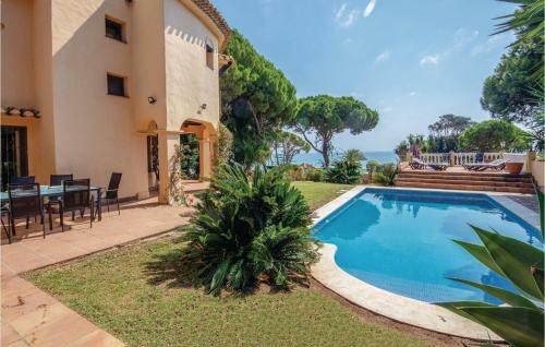 Holiday Home Calle De La Playa