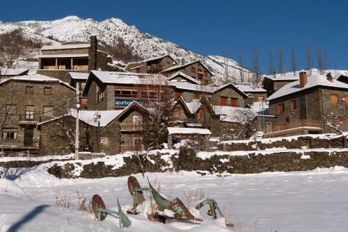 Aparthotel Spa Areu