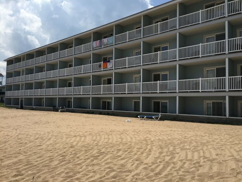 Hotel Fairview Beachfront Inn & Waterpark