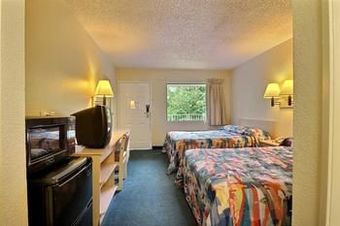 Motel 6 Seattle South