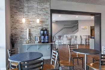Hotel Westfield Inn & Suites
