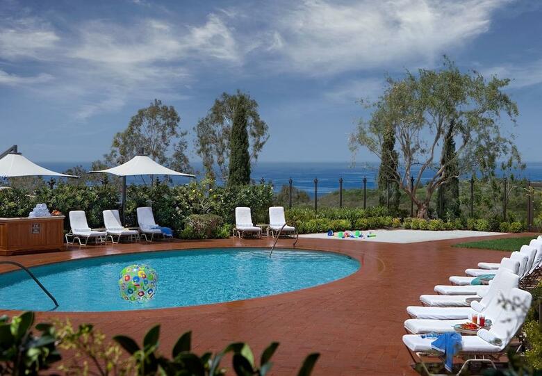Hotel Resort At Pelican Hill
