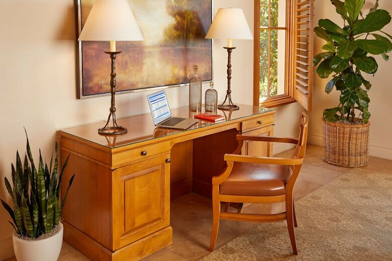 Hotel Resort At Pelican Hill