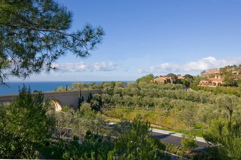 Hotel Resort At Pelican Hill