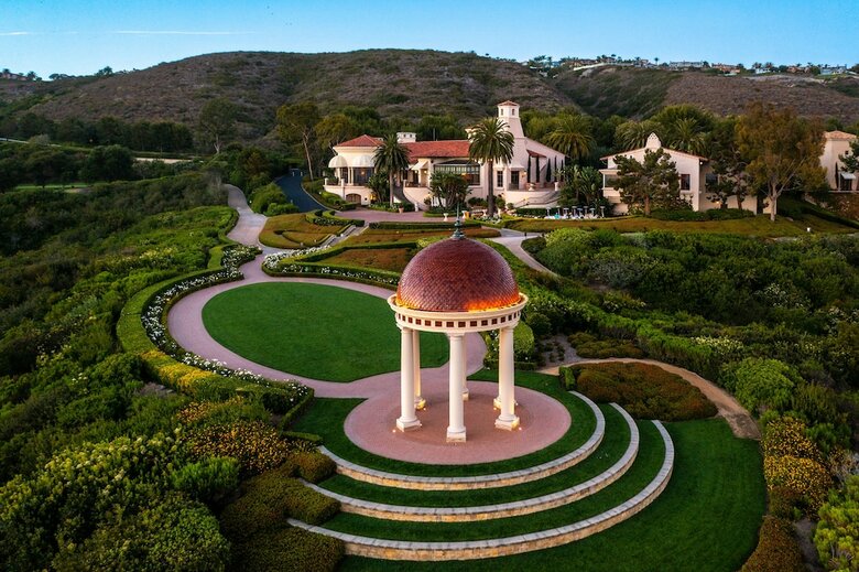 Hotel Resort At Pelican Hill