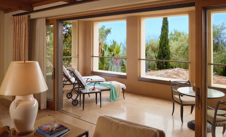 Hotel Resort At Pelican Hill