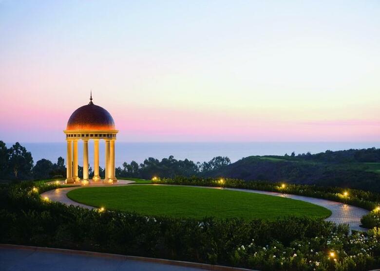 Hotel Resort At Pelican Hill