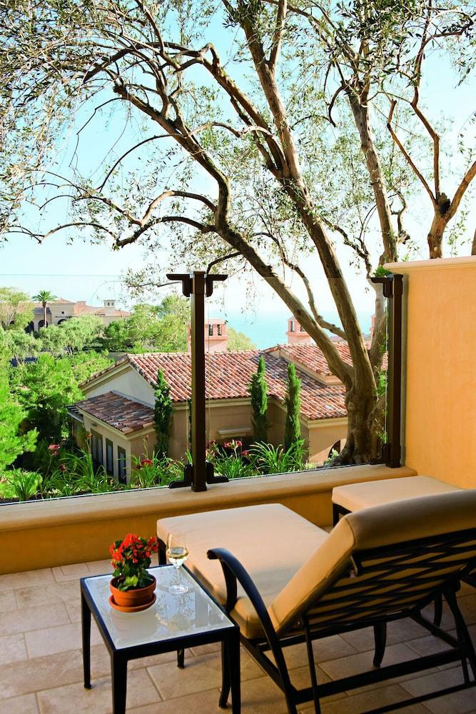 Hotel Resort At Pelican Hill