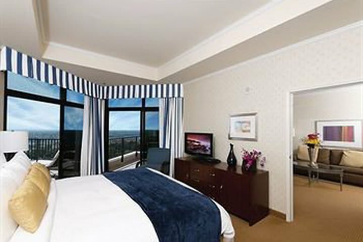 Newport Beach Marriott Hotel & Spa