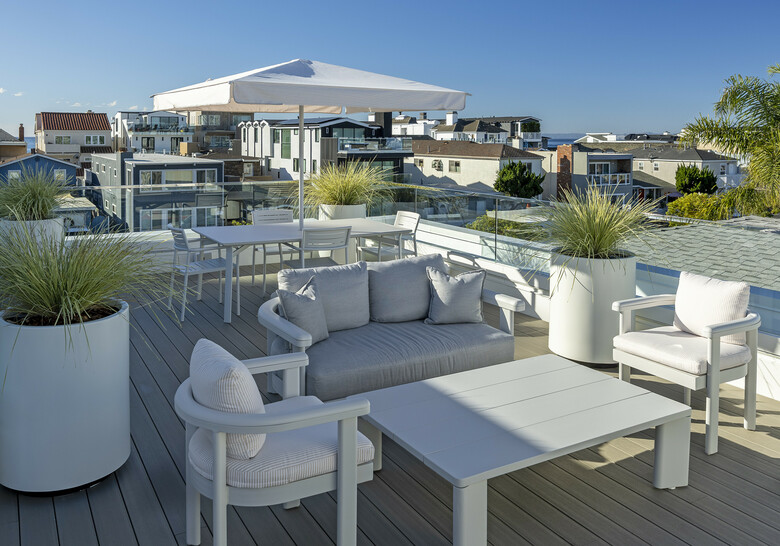 Bay Shores Peninsula Hotel