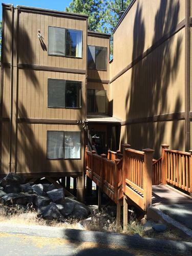 233 Clubhouse Circle