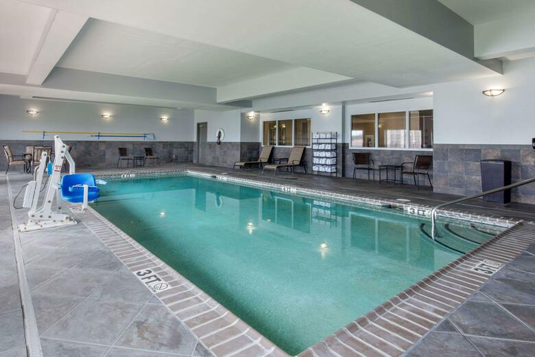 Hotel Comfort Suites Jackson