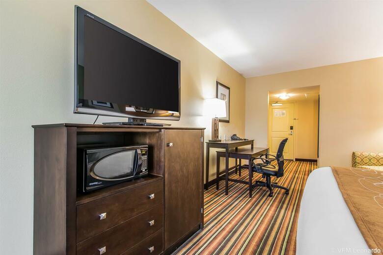 Hotel Comfort Suites Jackson