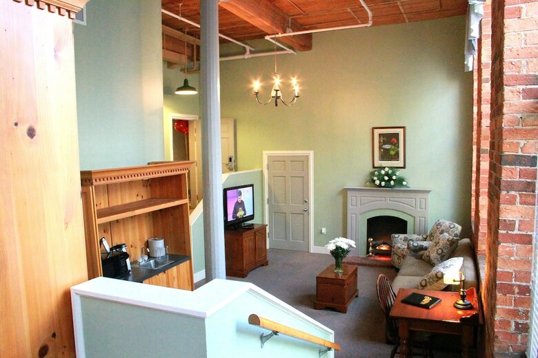 Hotel The Historic Brookstown Inn