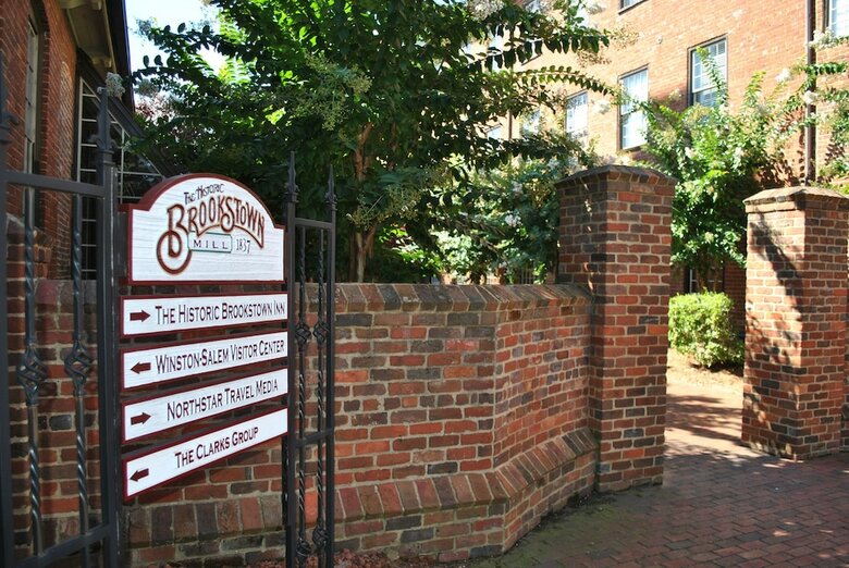 Hotel The Historic Brookstown Inn
