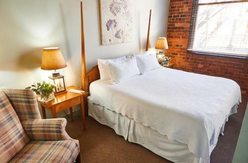 Hotel The Historic Brookstown Inn