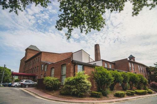 Hotel The Historic Brookstown Inn