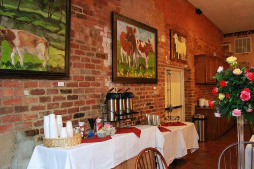 Hotel The Historic Brookstown Inn