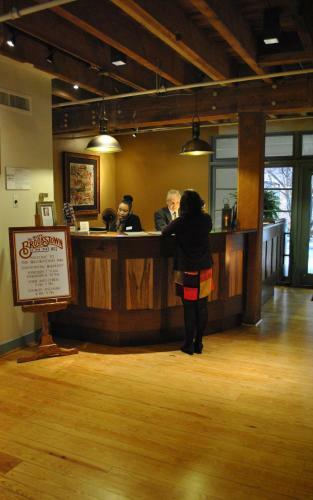 Hotel The Historic Brookstown Inn
