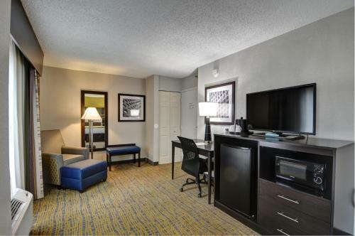 Hotel Best Western Plus Hanes Mall