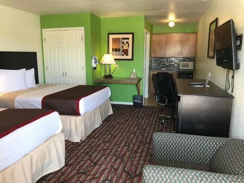 Motel High Five Inn