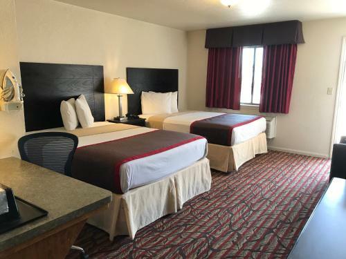 Motel High Five Inn