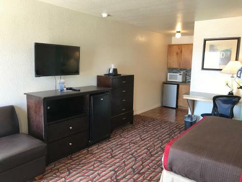 Motel High Five Inn