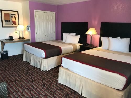 Motel High Five Inn
