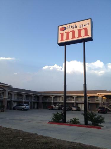 Motel High Five Inn