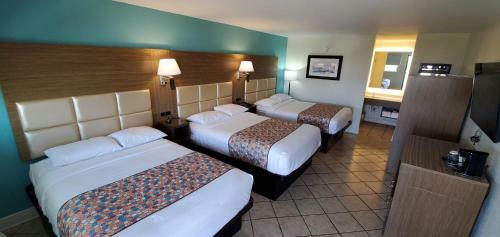 Beachside Resort Hotel