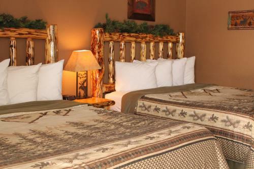 Evergreen Motel