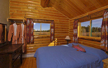 Lodge Bar N Ranch