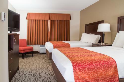 Hotel Gray Wolf Inn & Suites
