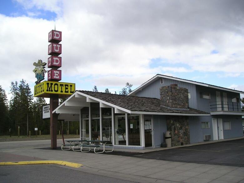 Motel Dude & Roundup