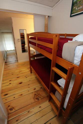 Posada Trailside Inn