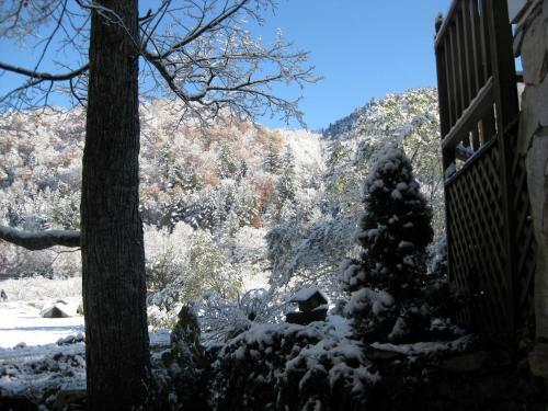 Bed & Breakfast Mountain Valley Retreat
