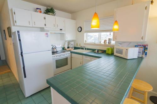Hotel Nye Beach Condos At Pacific Crest