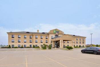 Holiday Inn Express Hotel & Suites Wichita Falls