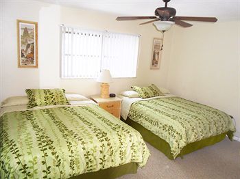 Hotel Hideaway Waterfront Resort