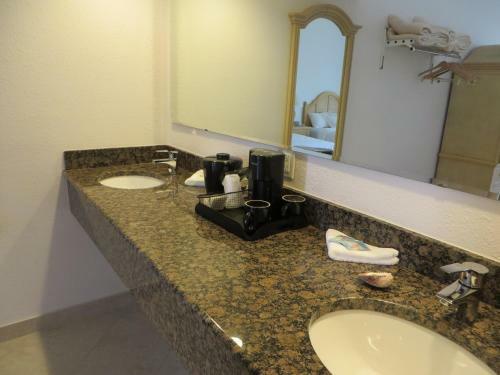 Hotel Dolphin Key Resort - Cape Coral