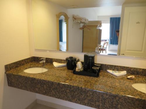 Hotel Dolphin Key Resort - Cape Coral